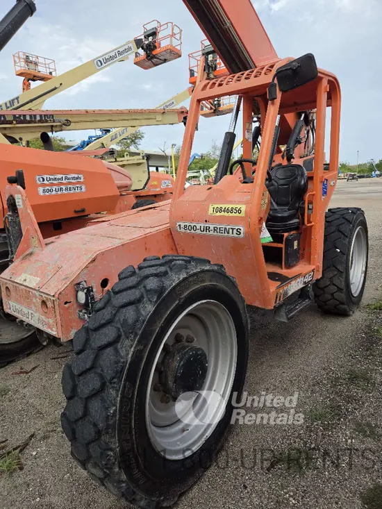 2018 SKYTRAK 6042 Forklift
