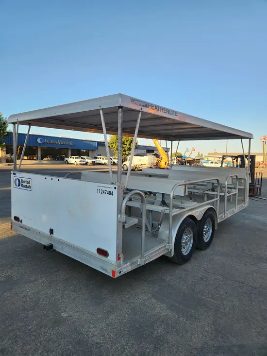 2022 Featherlite 3115-0017 Trailer