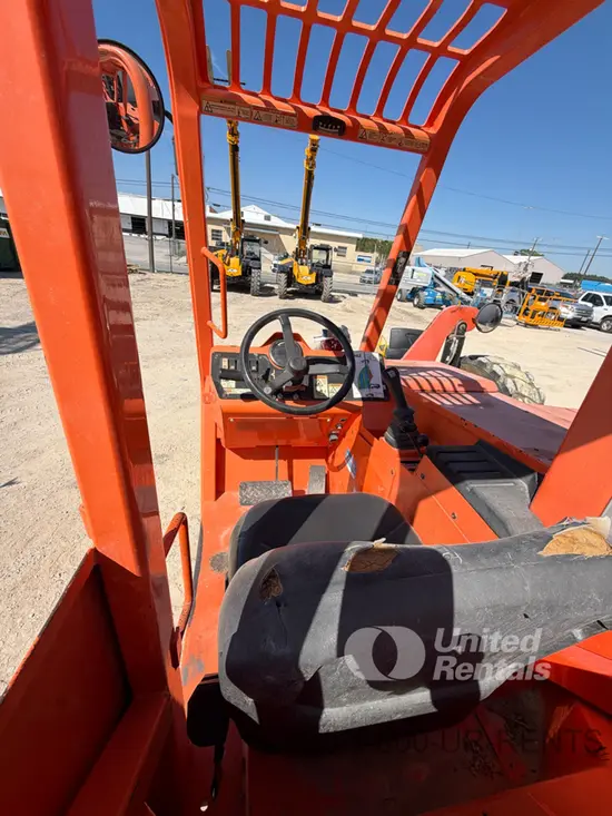2016 SKYTRAK 8042 Forklift