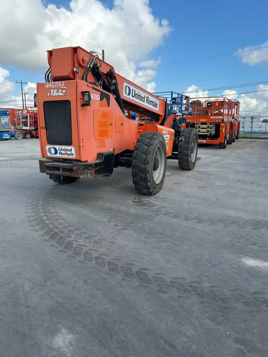 2016 SKYTRAK 8042 Forklift