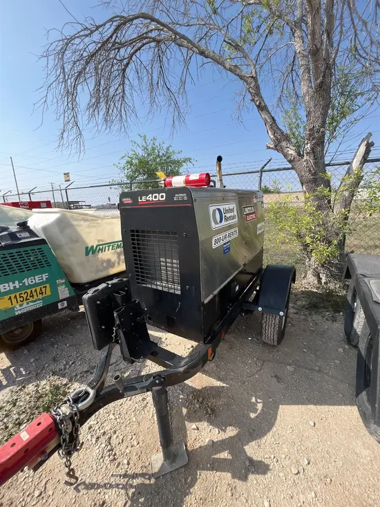 2022 Lincoln Electric LE400 Welder