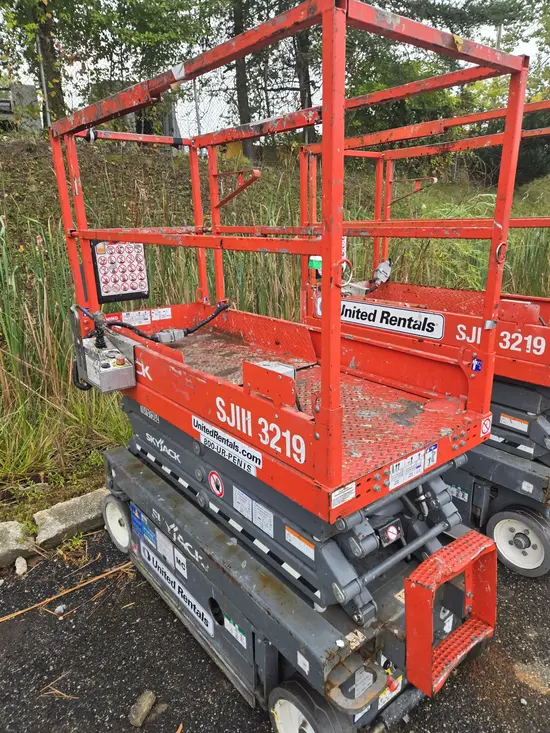 2018 Skyjack SJIII3219 Scissor Lift
