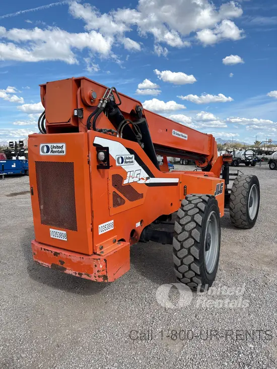 2015 SKYTRAK 8042 Forklift