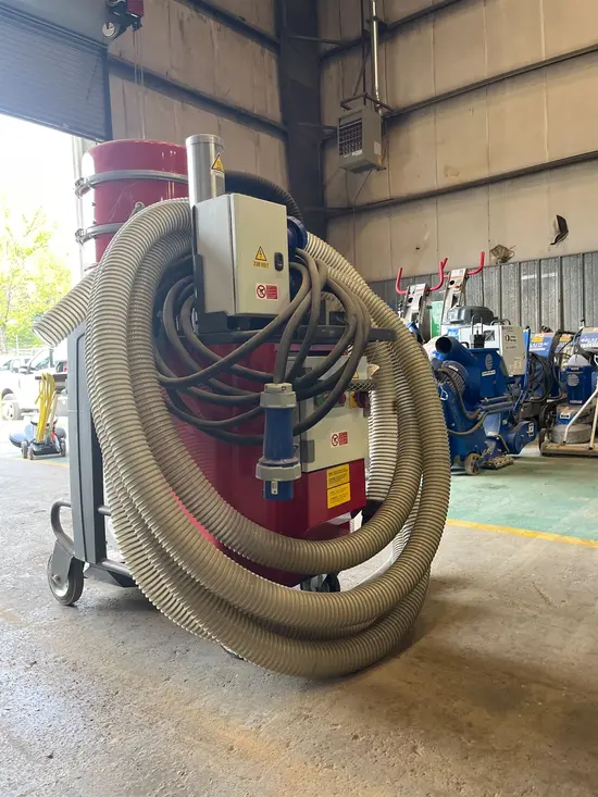 2021 Blastrac BDC-33 Vacuum