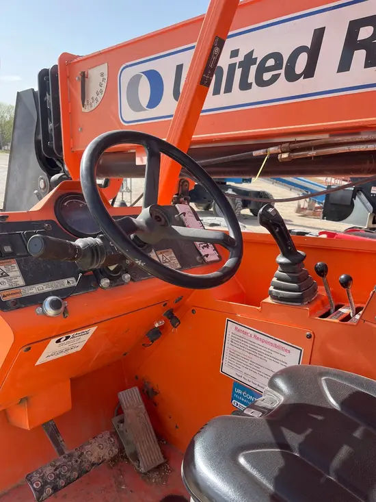 2017 SKYTRAK 8042 Forklift