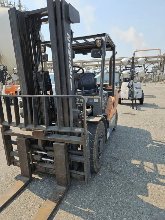2019 Doosan D35S-7 Warehouse Forklift
