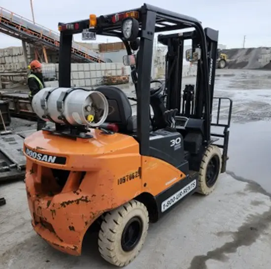 2019 Doosan G30P-7DF Warehouse Forklift