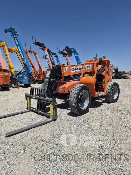 2019 SKYTRAK 8042 Forklift