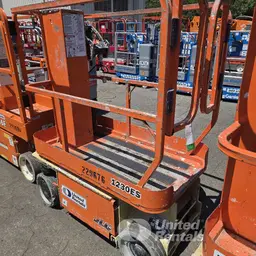 2019 JLG 1230ES Self-Propelled One-Person Lift