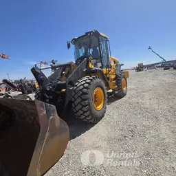 2020 JCB 427 Wheel Loader