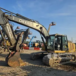 2021 John Deere 210G LC Excavator