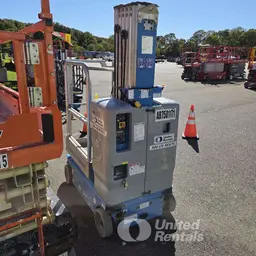 2018 Genie GR-20 Self-Propelled One-Person Lift
