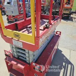 2022 MEC MICRO 19 Scissor Lift