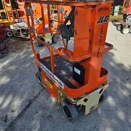 2019 JLG 1230ES Self-Propelled One-Person Lift