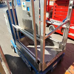 2017 Genie GR-20 Self-Propelled One-Person Lift