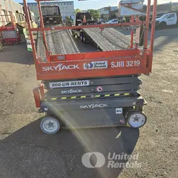 2017 Skyjack SJIII3219 Scissor Lift