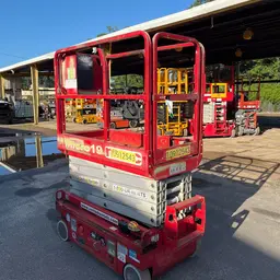 2019 MEC MICRO 19 Scissor Lift