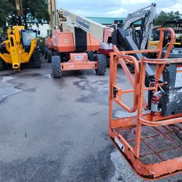 2016 JLG 800AJ Articulating Boom Lift