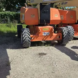 2018 JLG 800AJ Articulating Boom Lift