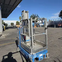 2019 Genie GR-20 Self-Propelled One-Person Lift
