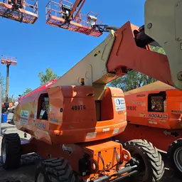 2017 JLG 800AJ Articulating Boom Lift