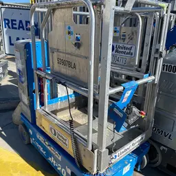 2017 Genie GR-20 Self-Propelled One-Person Lift