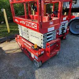 2019 MEC MICRO 19 Scissor Lift