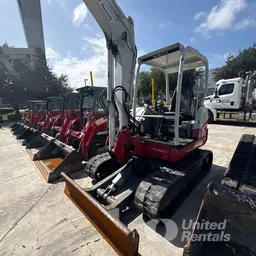 2022 Takeuchi TB250-2R Mini Excavator