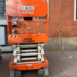 2018 Snorkel S4732E Scissor Lift