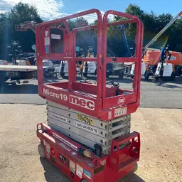 2019 MEC MICRO 19 Scissor Lift