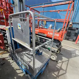 2019 Genie GR-20 Self-Propelled One-Person Lift
