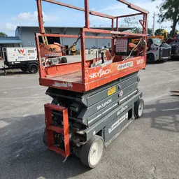 2018 Skyjack SJIII3226 Scissor Lift