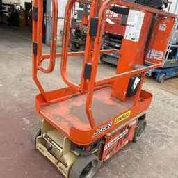 2018 JLG 1230ES Self-Propelled One-Person Lift