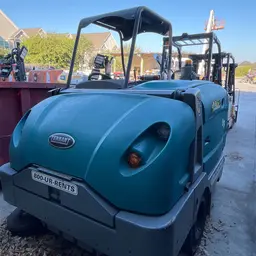 2019 Tennant S30 Sweeper