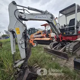 2022 Takeuchi TB230 Mini Excavator