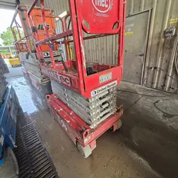2019 MEC MICRO 19 Scissor Lift