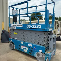 2018 Genie GS-3232 Scissor Lift