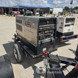 2019 Lincoln Electric VANTAGE 435 Welder