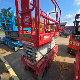 2019 MEC MICRO 26 Scissor Lift