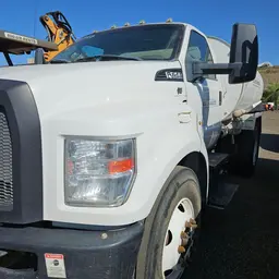 2019 Ford F-750 GAS Water Truck