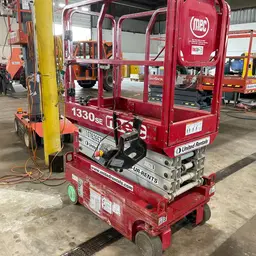2018 MEC 1330SE Scissor Lift