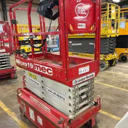 2019 MEC MICRO 19 Scissor Lift