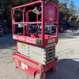 2018 MEC MICRO 19 Scissor Lift