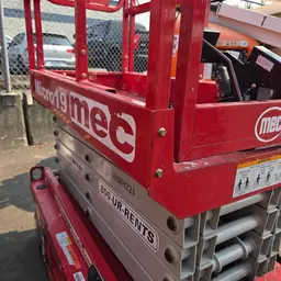 2019 MEC MICRO 19 Scissor Lift