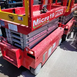 2022 MEC MICRO 19 Scissor Lift