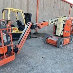 2013 JLG E300AJP Articulating Boom Lift