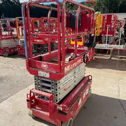 2019 MEC MICRO 19 Scissor Lift
