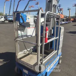 2019 Genie GR-20 Self-Propelled One-Person Lift