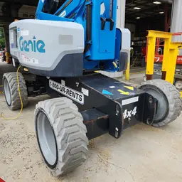 2017 Genie Z-60/37FE Articulating Boom Lift