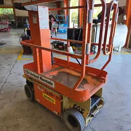 2017 JLG 1230ES Self-Propelled One-Person Lift
